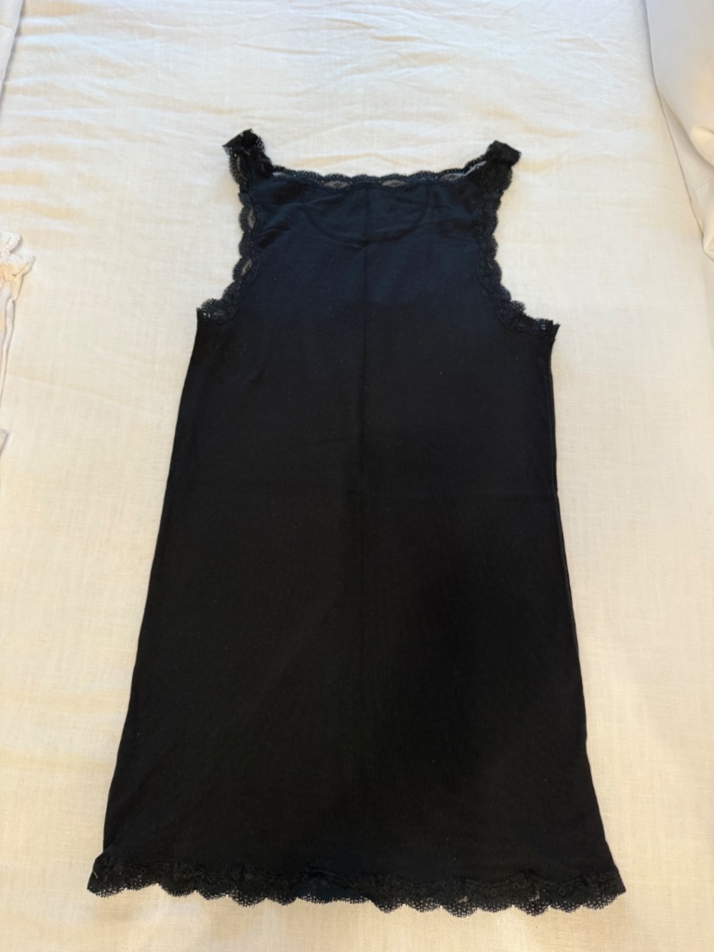 Brand New "AMERICAN EAGLE" Ribbed Tank with Lace Trim Detail, Size Large - Picture 5 of 5